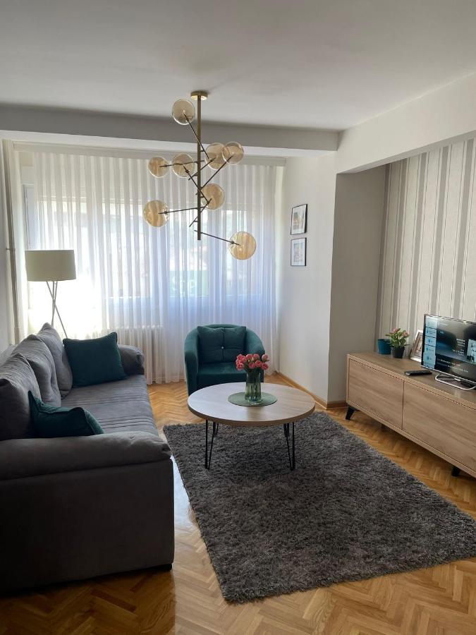 Apartman Filip Lux City Center Нови-Пазар Экстерьер фото
