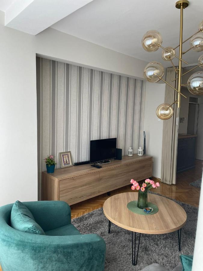 Apartman Filip Lux City Center Нови-Пазар Экстерьер фото