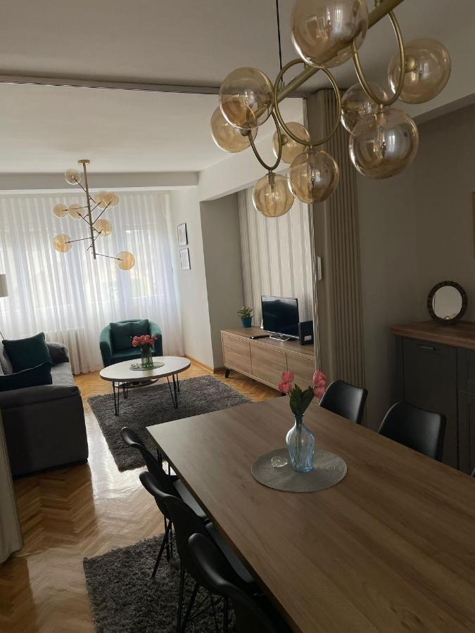 Apartman Filip Lux City Center Нови-Пазар Экстерьер фото