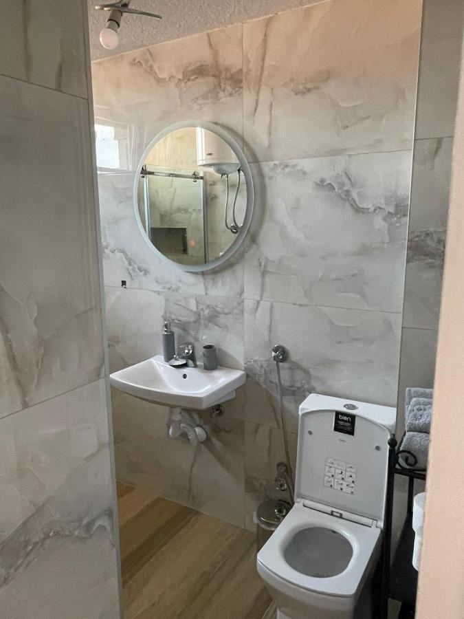 Apartman Filip Lux City Center Нови-Пазар Экстерьер фото